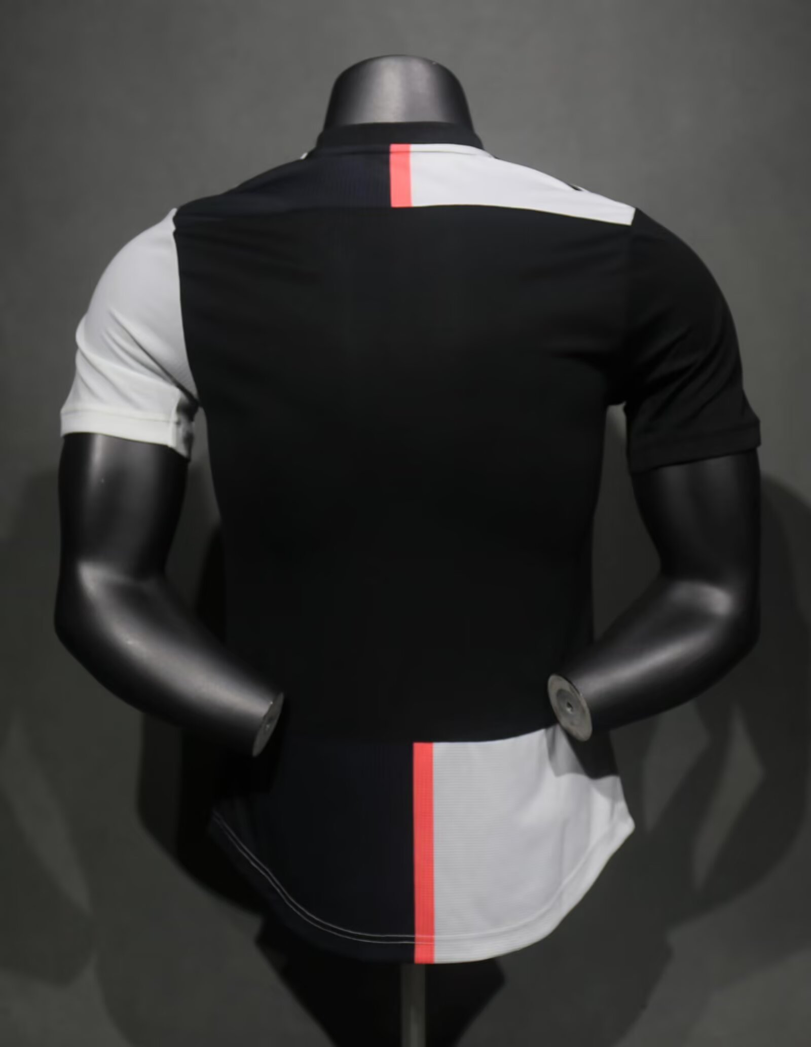 2019-2020 JUV Home Player Version 球员 Retro Soccer Jersey