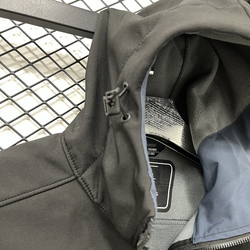 2025 UA Black Outdoor Jackets # RK905冲锋衣