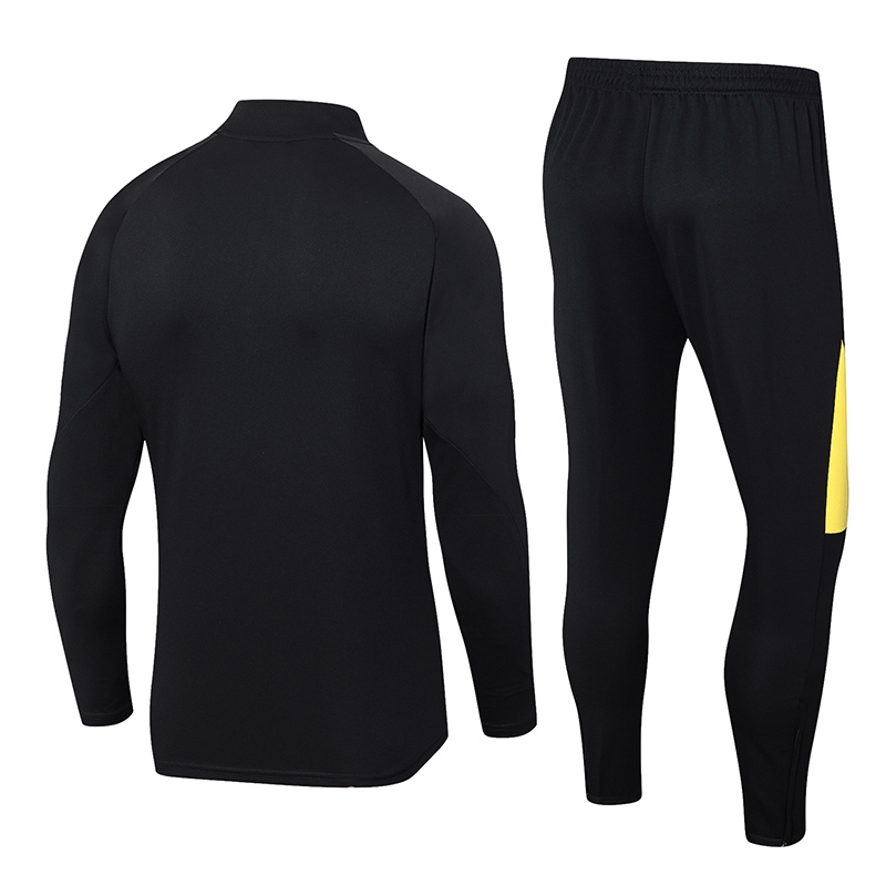 2024 JOM Black Half Pull Tracksuit (半拉链)