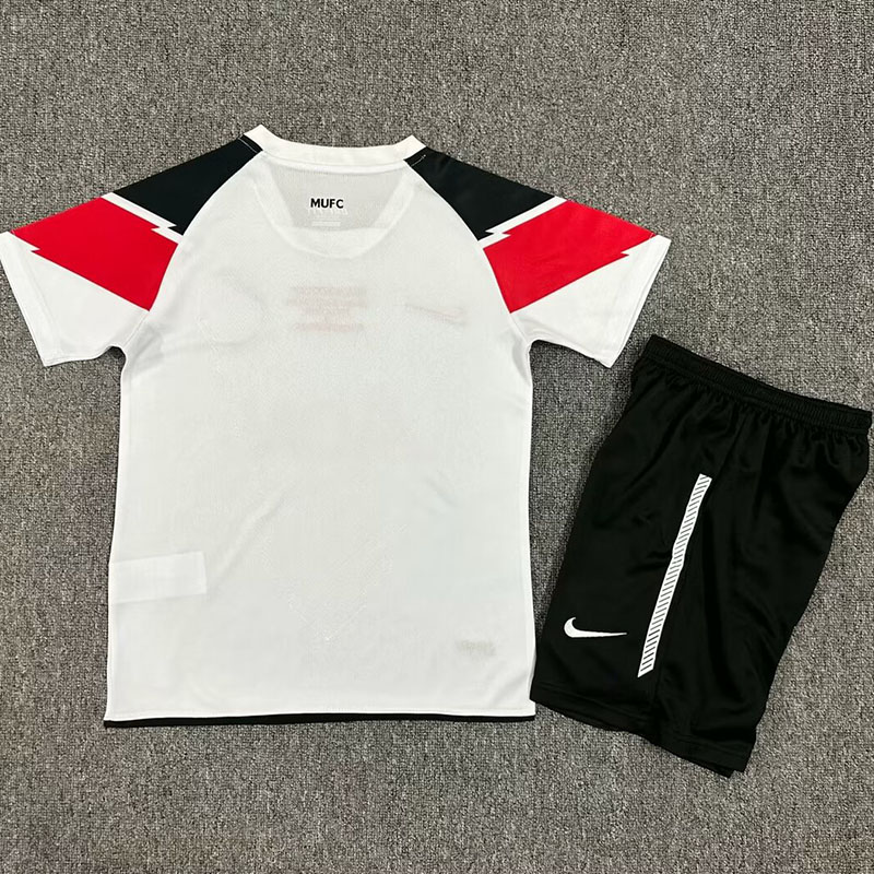 2010-2011 Man Utd Away Kids Retro Soccer Jersey (带决赛字)