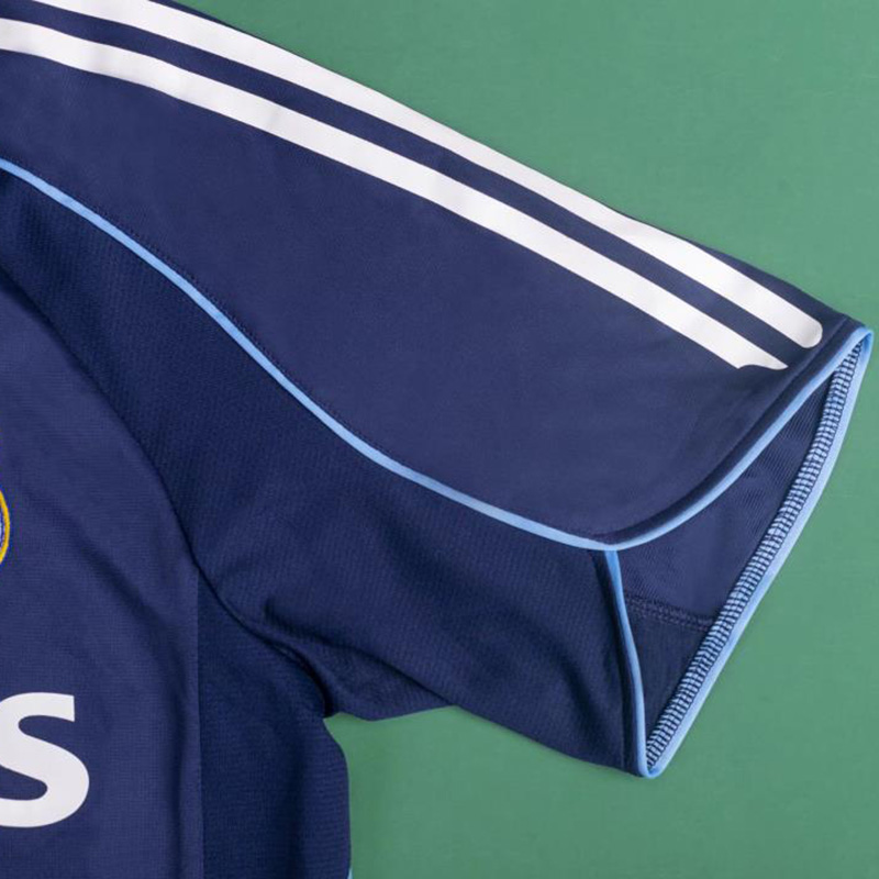 2005-2006 RMA Away Retro Soccer Jersey