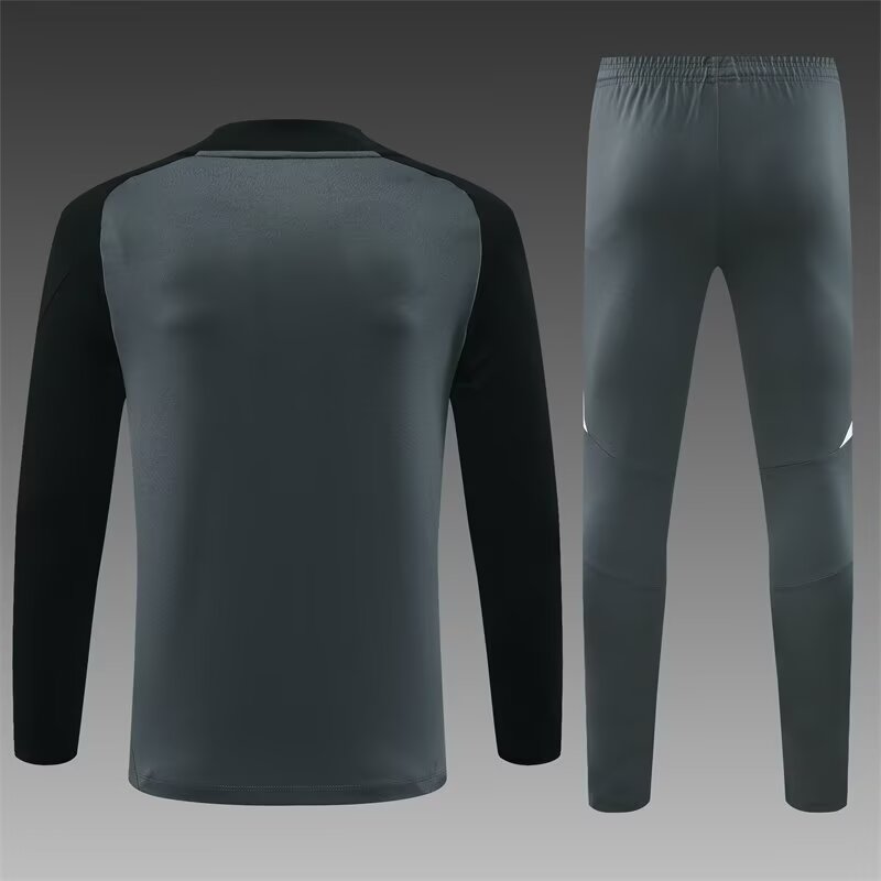 24/25  Man Utd Dark Grey 1:1 Quality Training Jersey