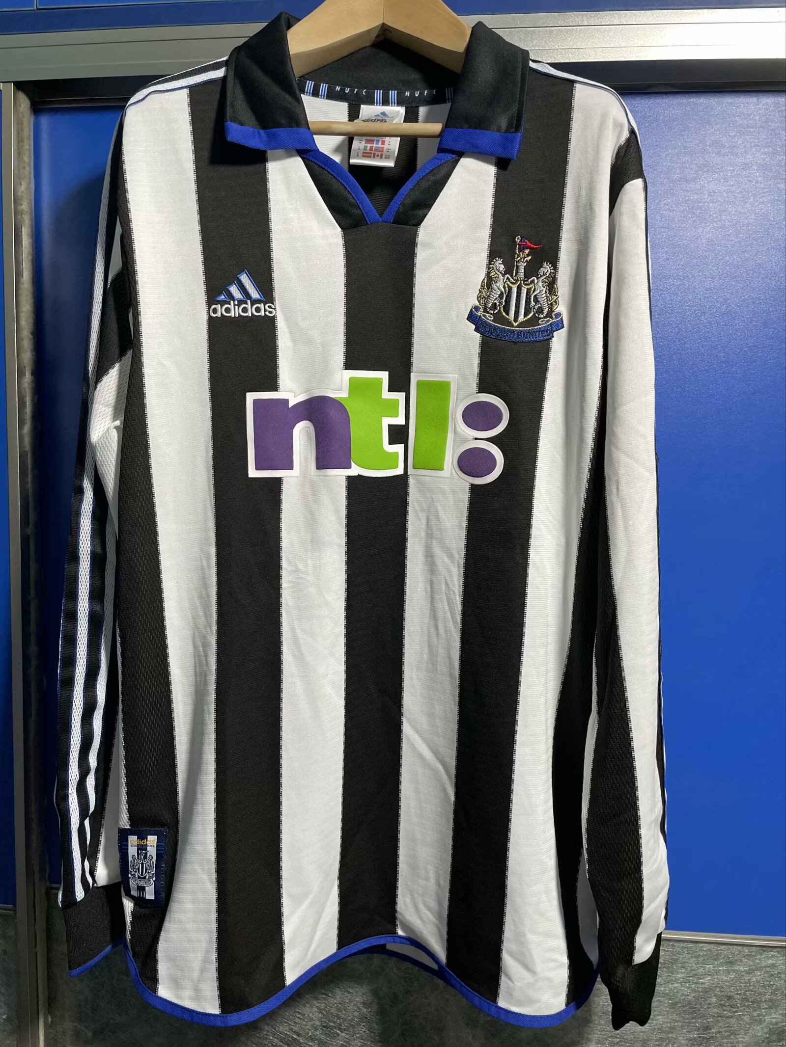 2000/2001 Newcastle United  Home Retro Long sleeves Fans 1:1 Quality Soccer Jersey
