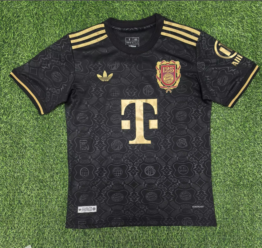 24-25 Bayern black 125th Anniversary Fans Soccer Jersey 黑色