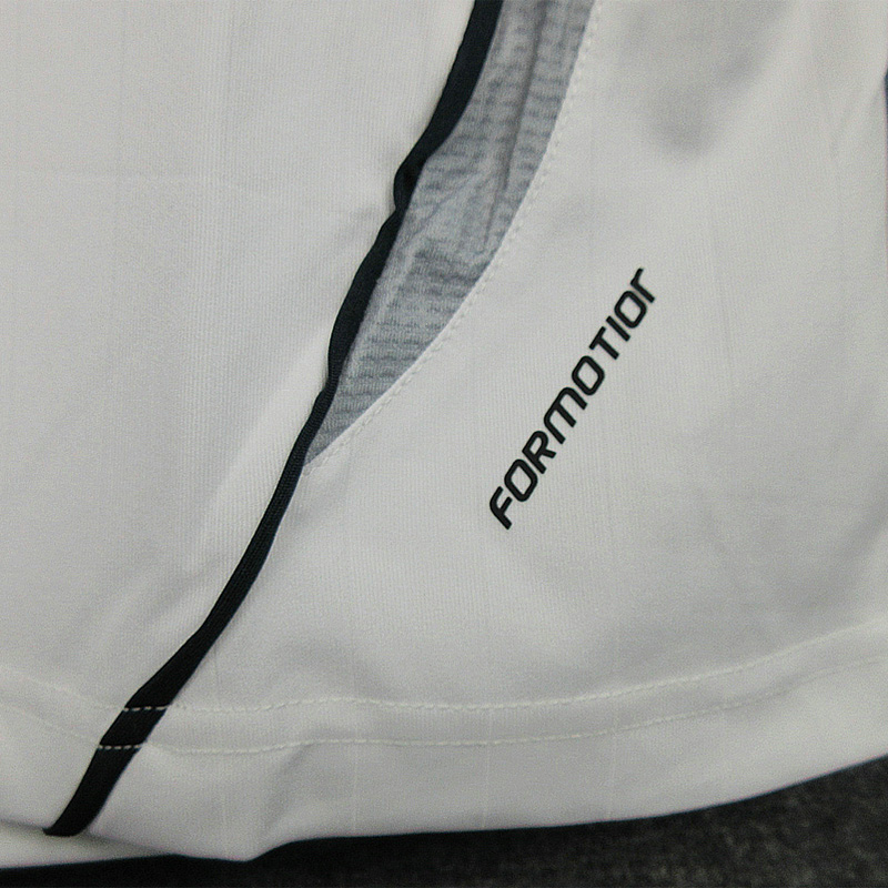 2006-2007 RMA Home Retro Soccer Jersey