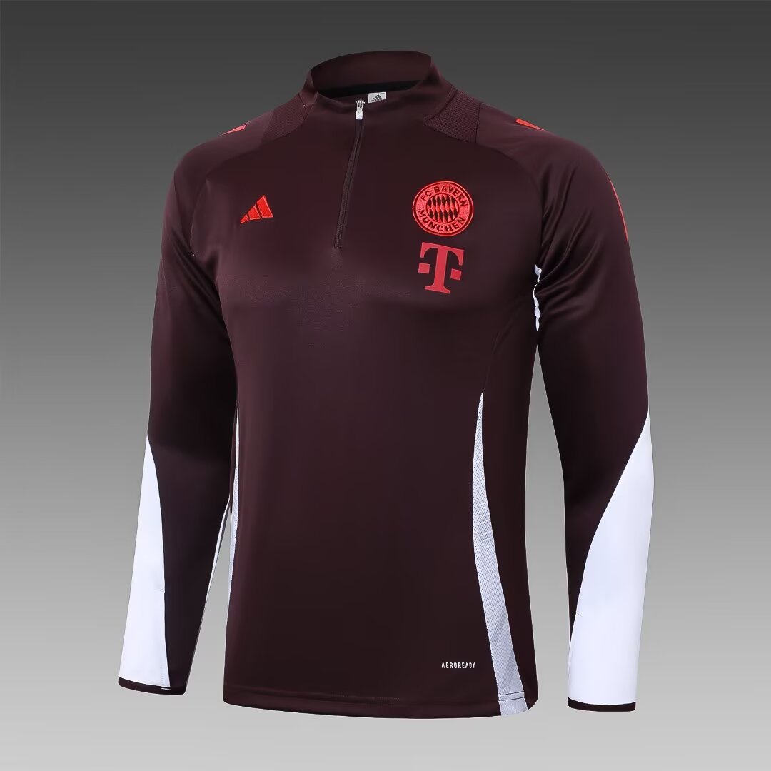 24/25  Bayern Munich Training  1:1 Quality Training Jersey