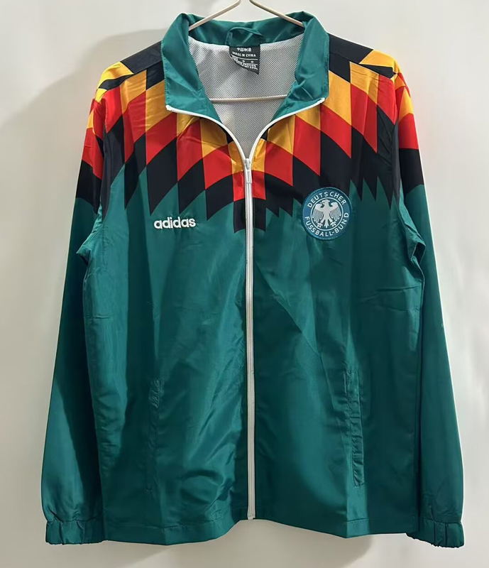 25-26 Germany Green Windbreaker #刺绣