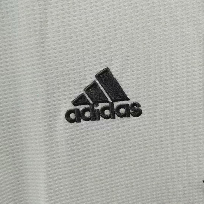 2015-2016 RMA Home Retro Soccer Jersey