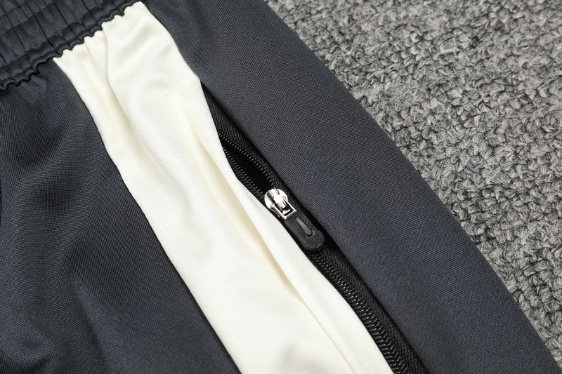 24-25 Man Utd Dark gray Half Pull Tracksuit (半拉链)