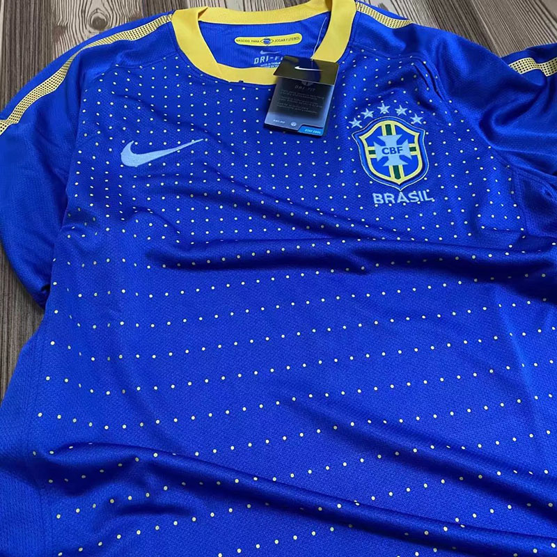 2010 Brazil Away Retro Soccer Jersey