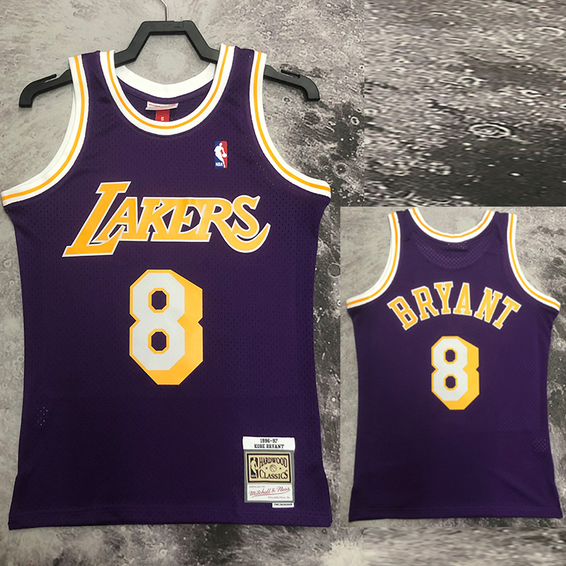1996-97 LAKERS BRYANT #8 Purple Retro Top Quali...