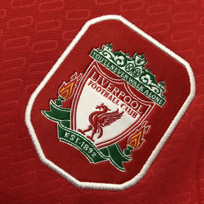 2005 LIV Red Champions Retro Soccer Jersey