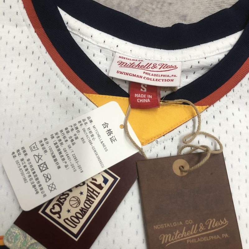 2009-10 WARRIORS CURRY #30 White Retro Top Qual...