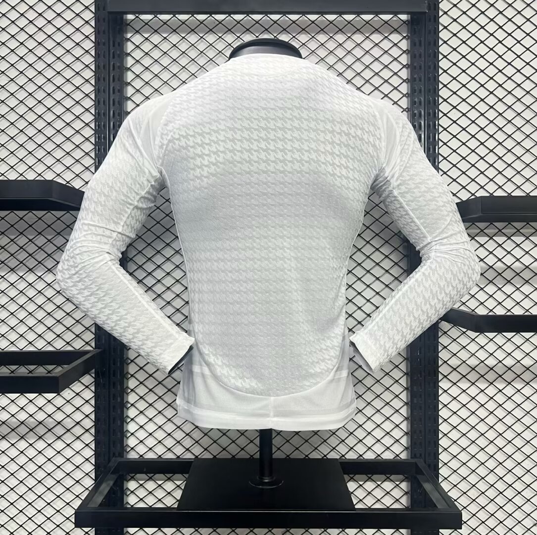 24-25 RMA  Home Long Sleeve Player Version Soccer Jersey (长袖球员)