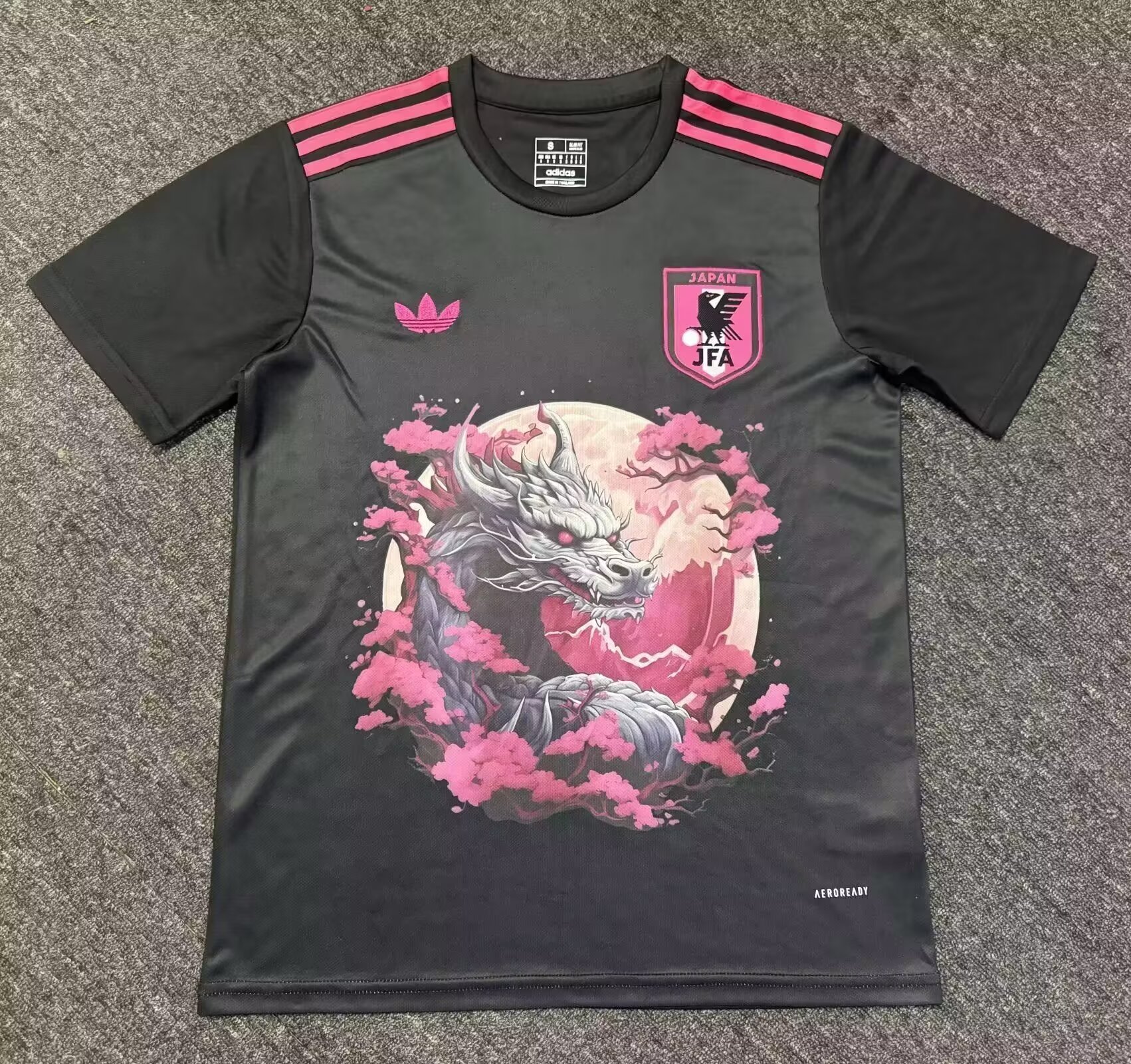 24-25 Japan Black Special Edition Fans Training Shirts *樱花黑