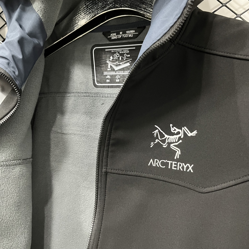 2025 ARC-TERYX Black Outdoor Jackets #RK906冲锋衣