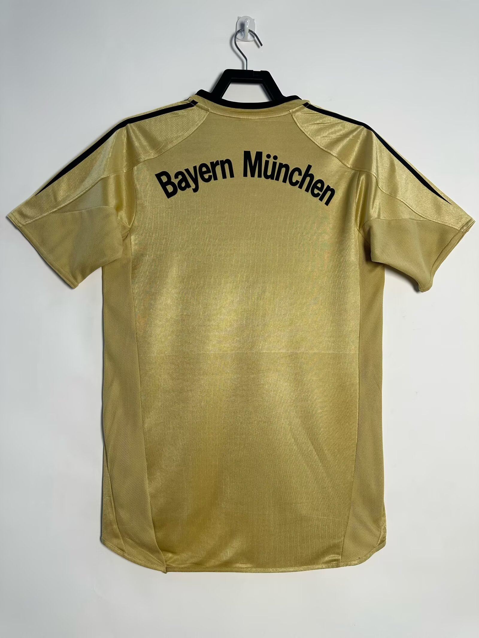2003-2004 Bayern away Retro Soccer Jersey