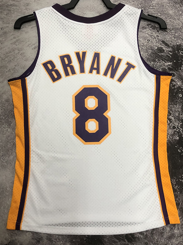 2003-04 LAKERS BRYANT #8 White Retro Top Qualit...