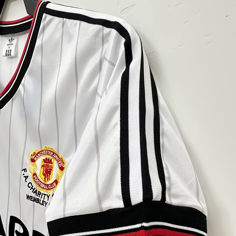 1983 Man Utd Away White Retro Soccer Jersey