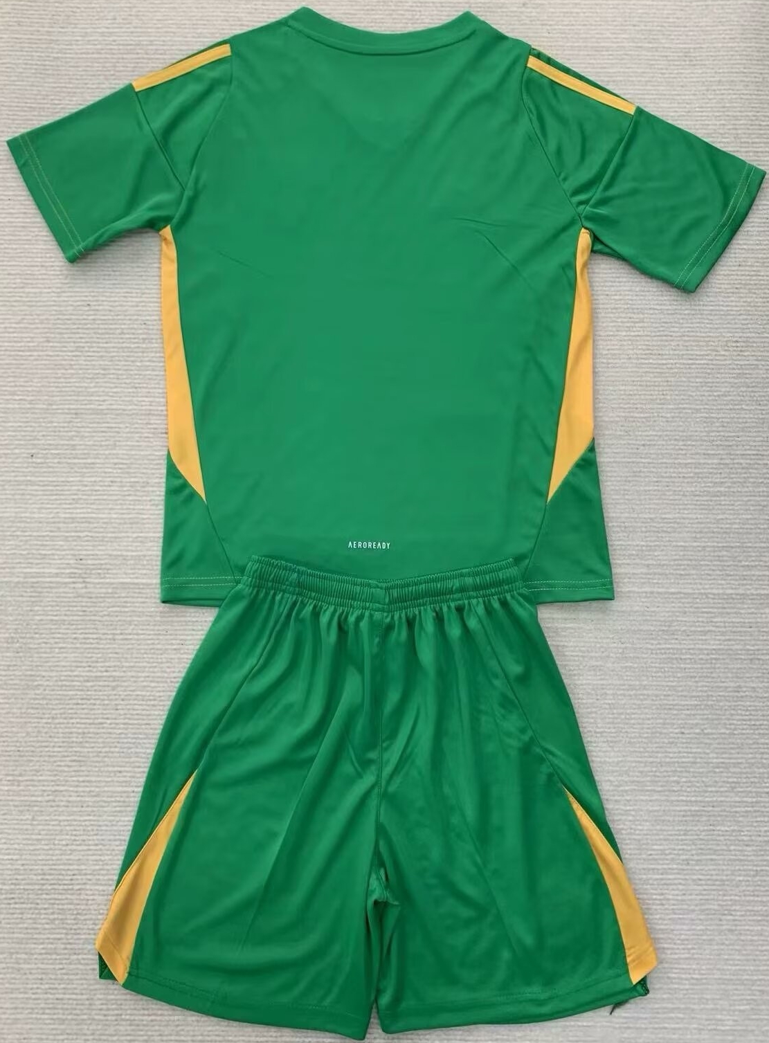 24-25 Argentina Green GoalKeeper Adult Suit