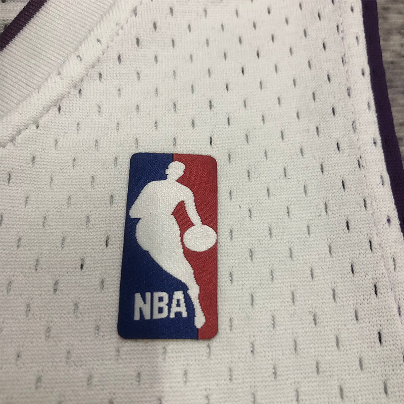 2009-10 LAKERS BRYANT #24 White Retro Top Quali...