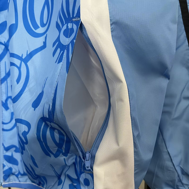 24-25 Man Utd Blue & khaki Double Sided Windbreaker (双面风衣)