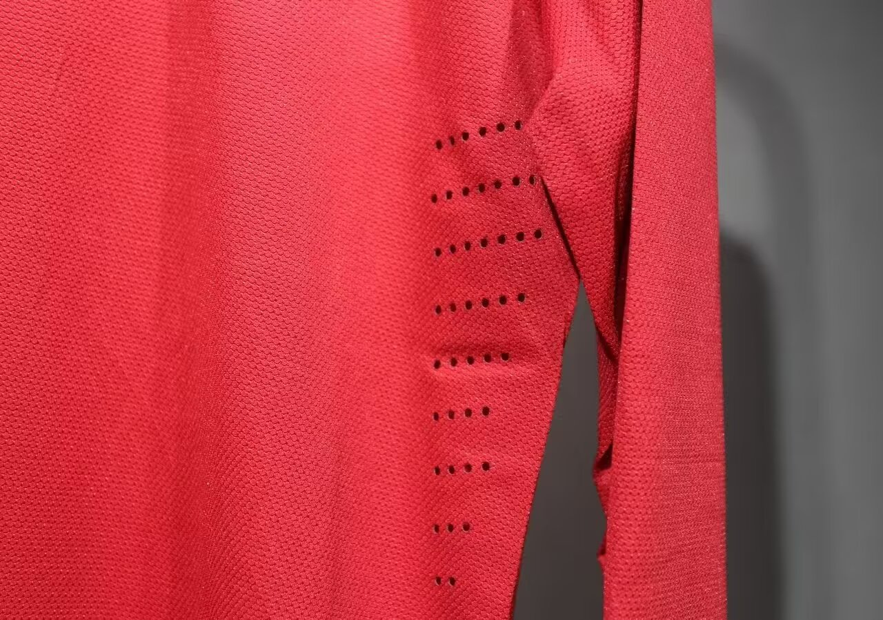 2012 Portugal Home Player Version 长袖球员 Long Sleeve Retro Soccer Jersey