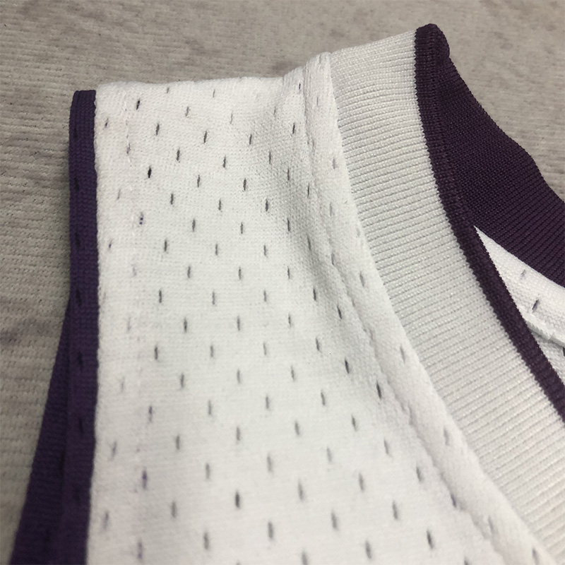 2003-04 LAKERS BRYANT #8 White Retro Top Qualit...