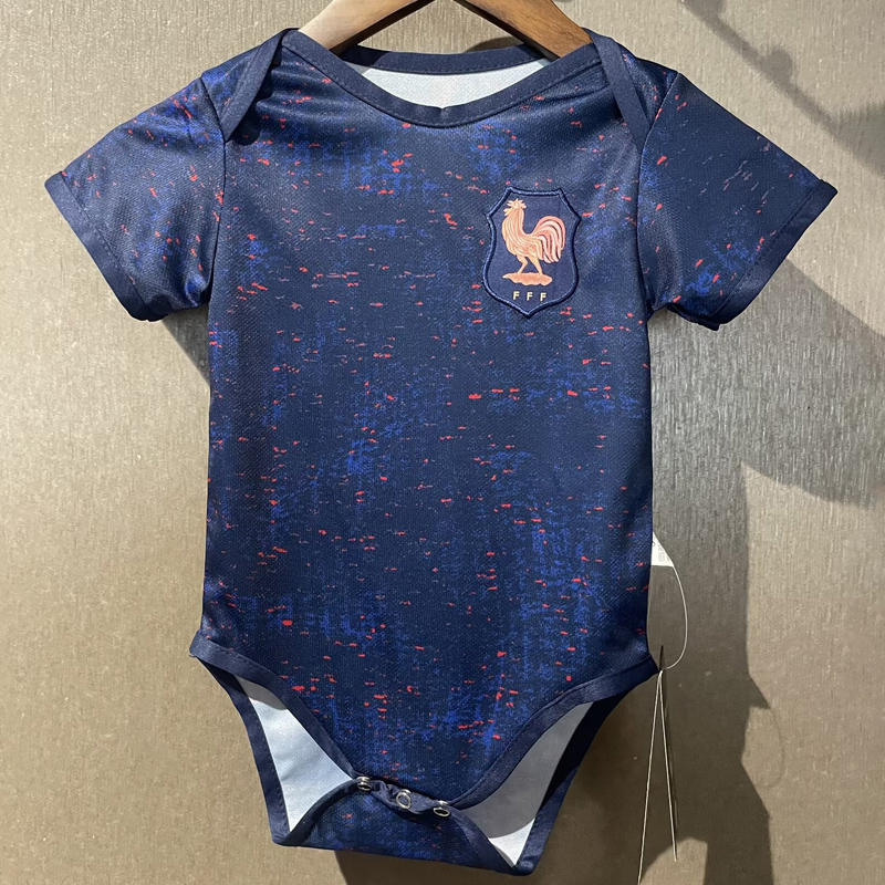 25-26 France Home Baby Infant Crawl Suit