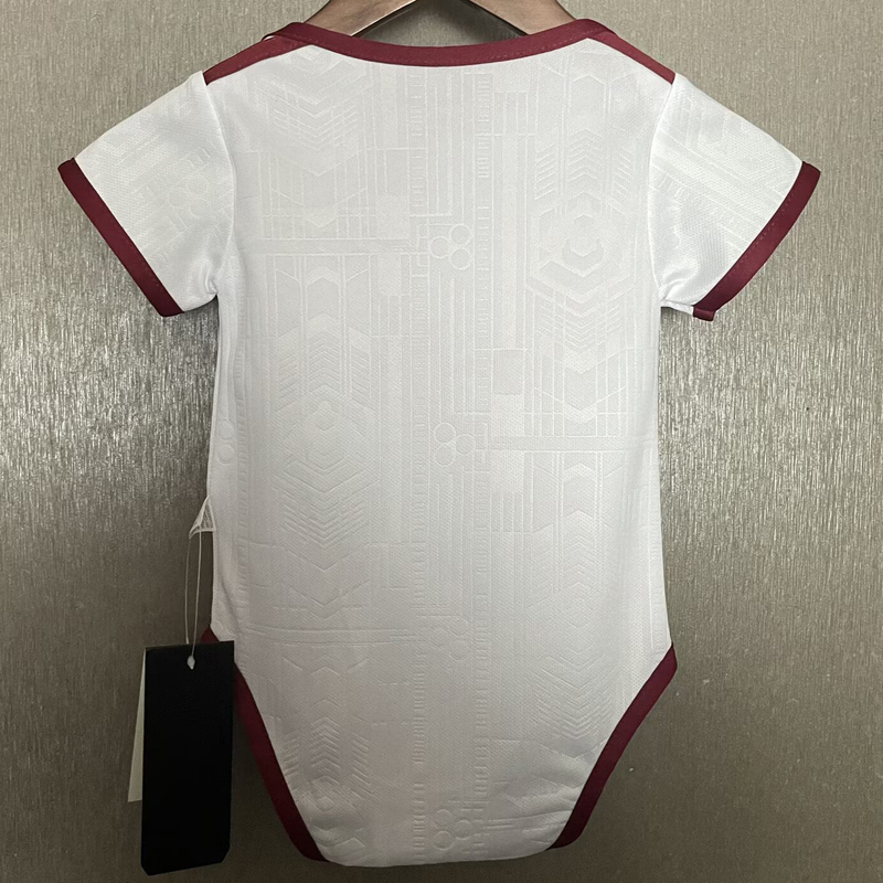 25-26 ARS White Baby Infant Crawl Suit