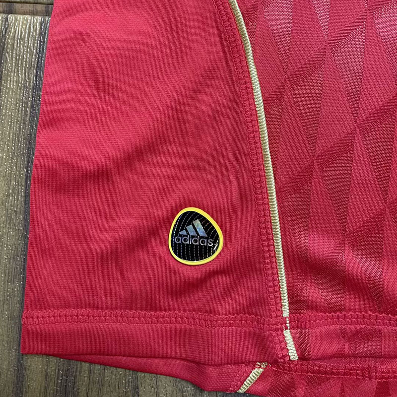 2010-2011 LIV Home Retro Soccer Jersey