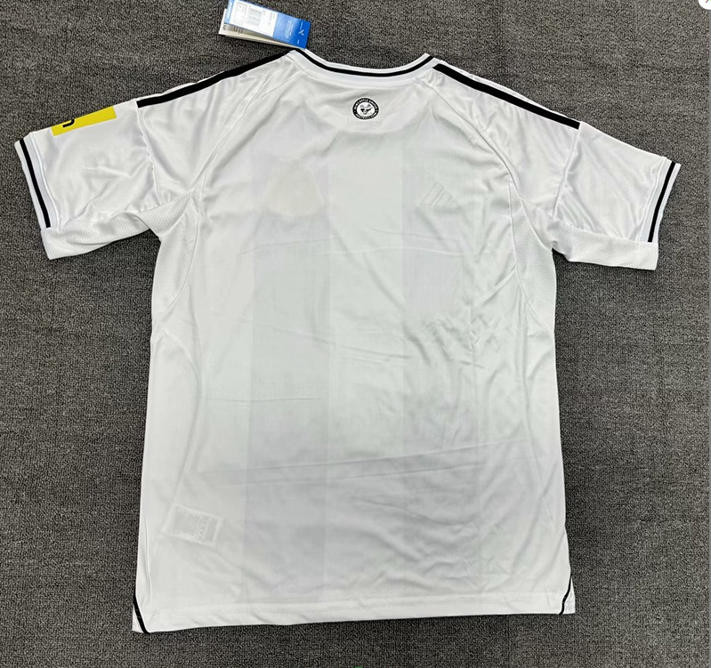 25-26 Newcastle Home Fans Soccer Jersey