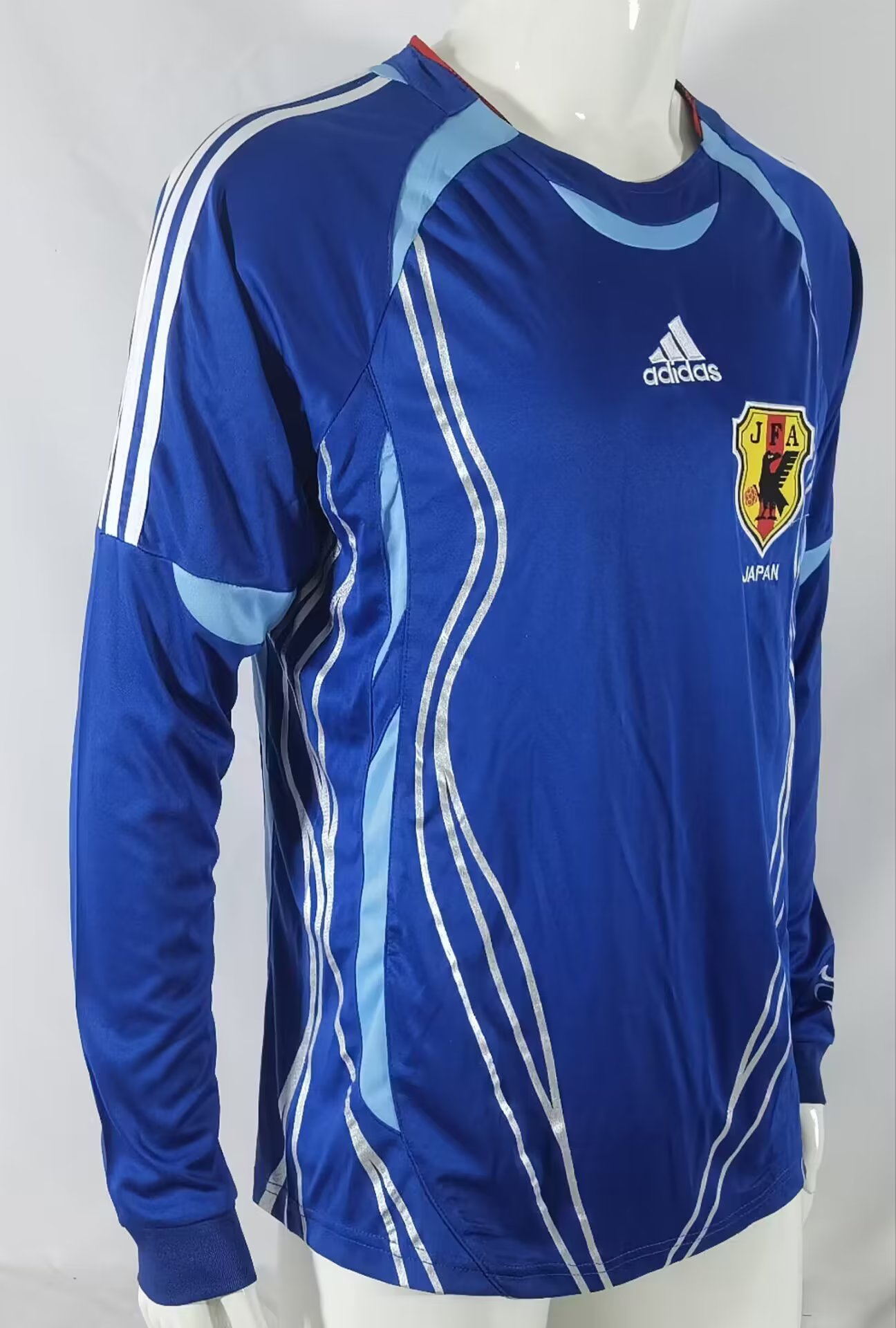 2006 Japan Away Long Sleeve Retro Soccer Jersey...