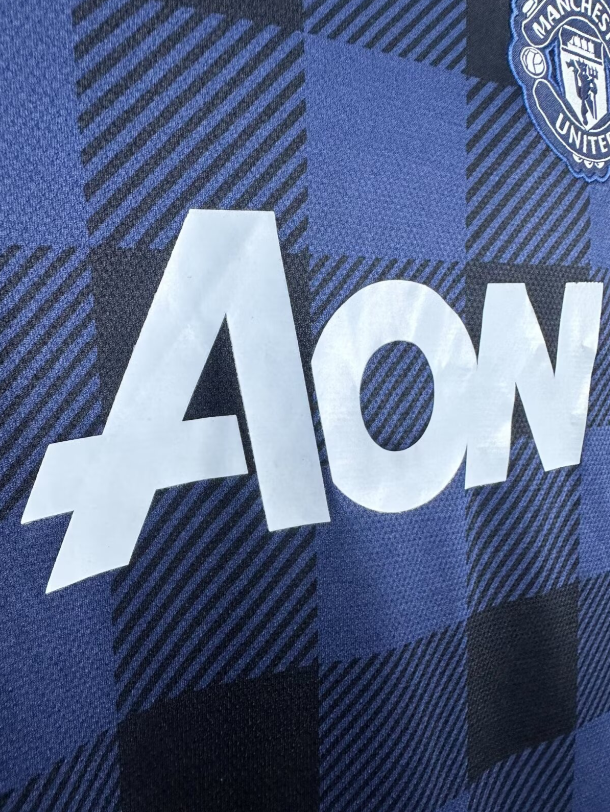 2013-2014 Man Utd Away Long Sleeve Retro Soccer Jersey (长袖)