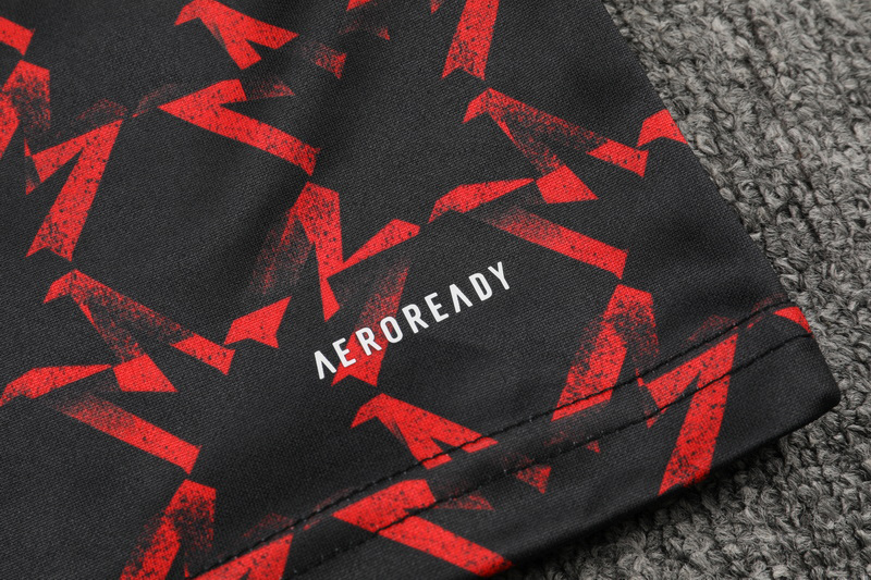 24-25 Man Utd Red black Half Pull Tracksuit (半拉链)(匹印)