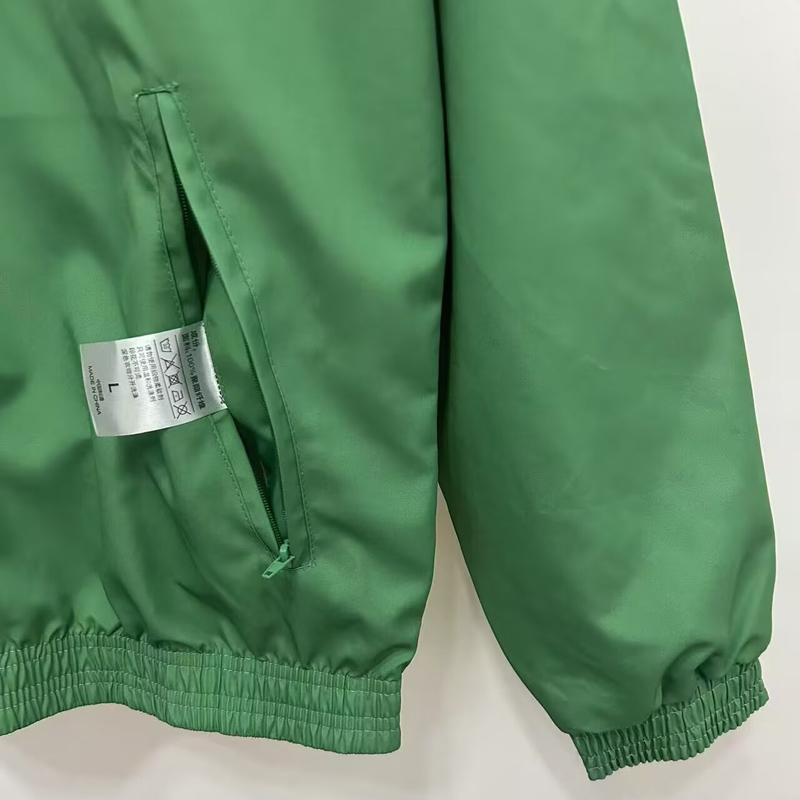 24-25 Man Utd Green Yellow Retro Double Sided Windbreaker (双面风衣)