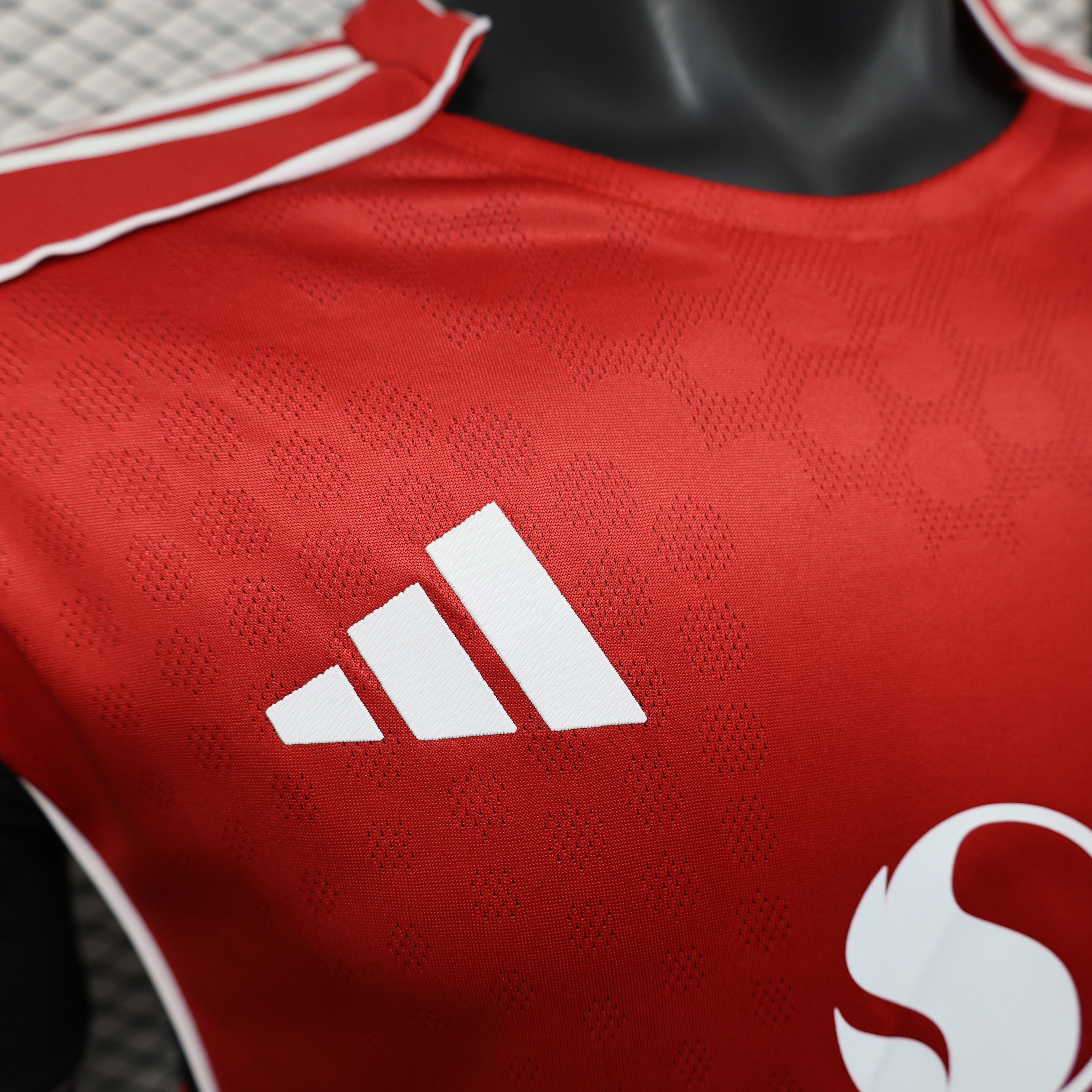 25-26 Man Utd Red Player Version Soccer Jersey