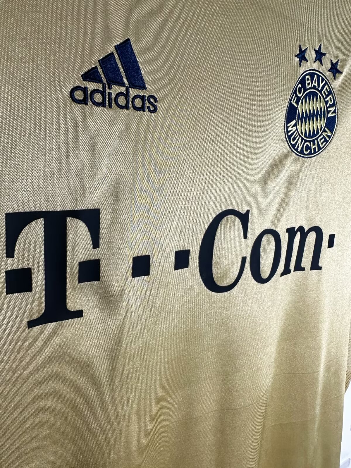 2003-2004 Bayern away Retro Soccer Jersey