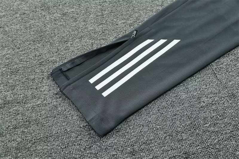 24/25  Man Utd Dark Grey 1:1 Quality Training Jersey