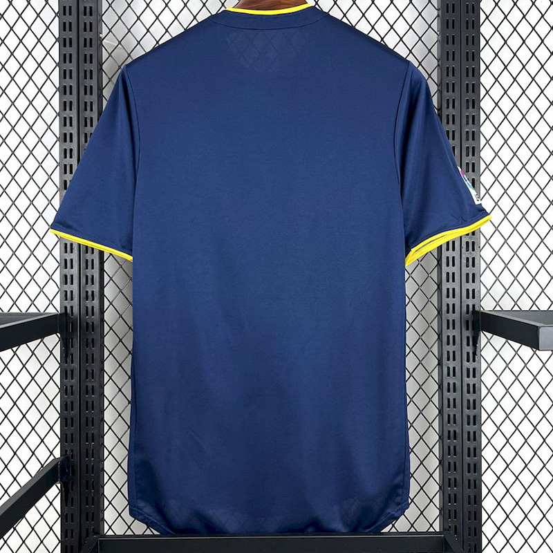 2002-2003 ATM Away Retro Soccer Jersey (带章)