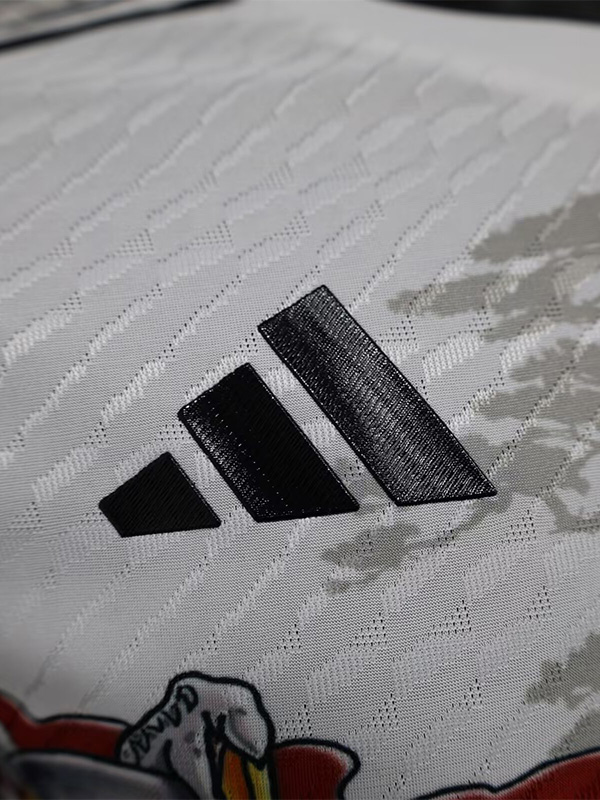 24-25 Japan White Special Edition Player Version Soccer Jersey *龙樱花