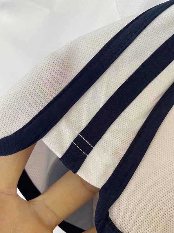 2000-2001 RMA Home Retro Soccer Jersey