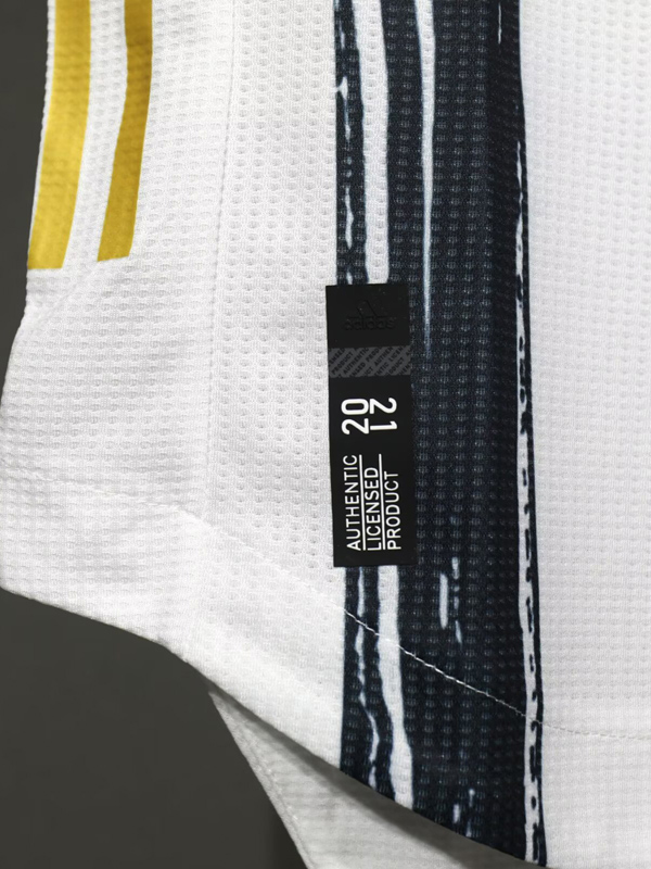 2020-2021 JUV Home Player Version 球员 Retro Soccer Jersey