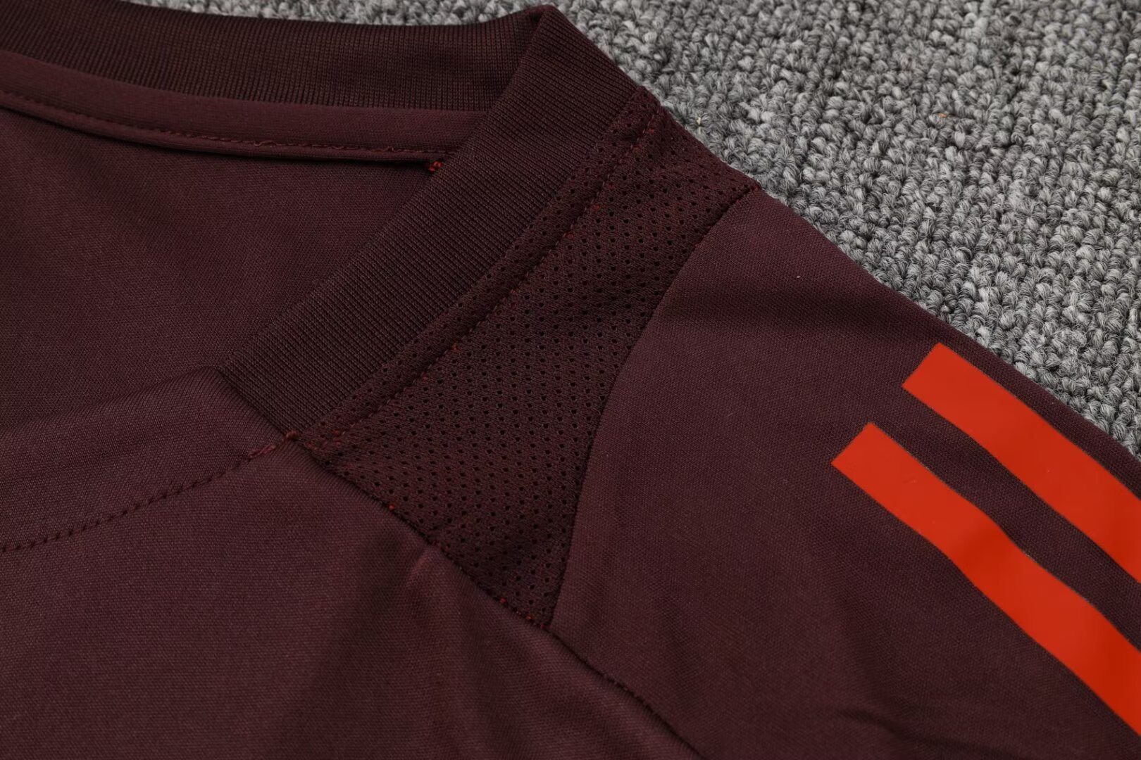 24/25  Bayern Munich  1:1 Quality Training Jersey（A-Set）