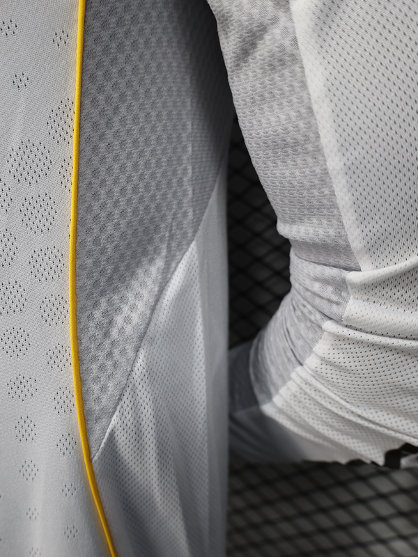 25-26 RMA Home Long Sleeve Player Version Soccer Jersey (长袖球员)