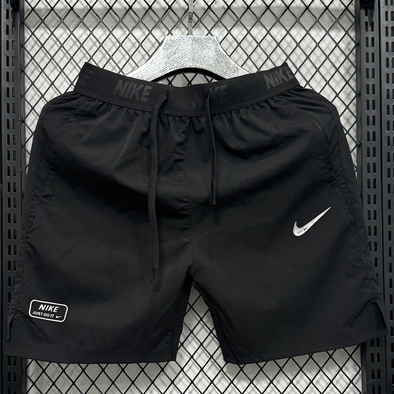 D3302 NK Black Casual Short Pants