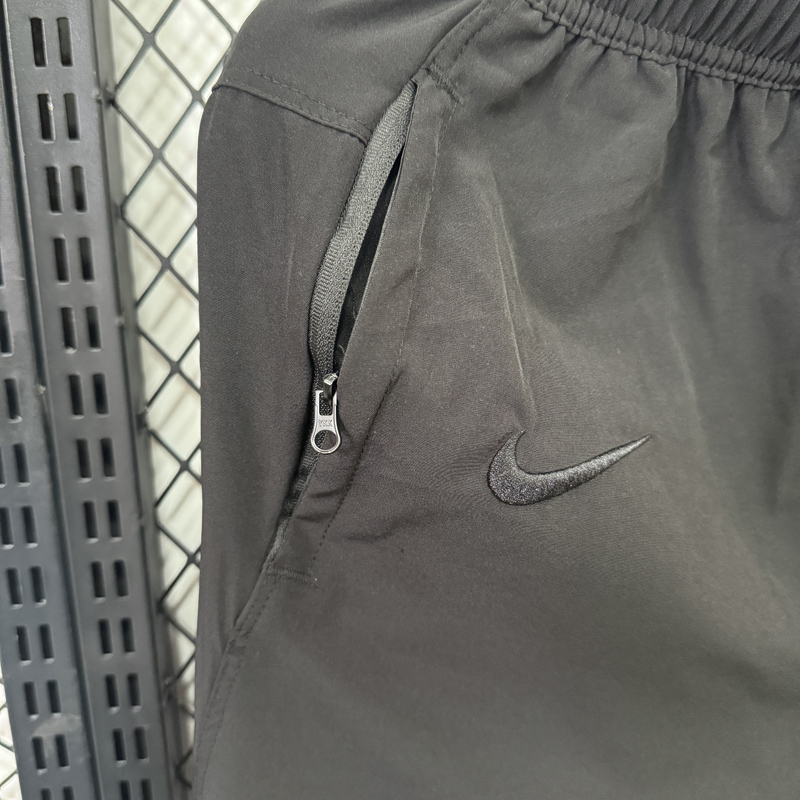 D704 NK Black Casual Short Pants