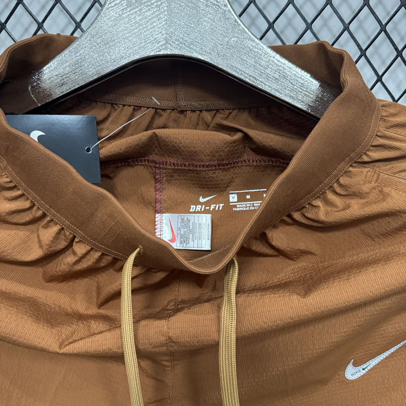 D3302 NK Brown Casual Short Pants