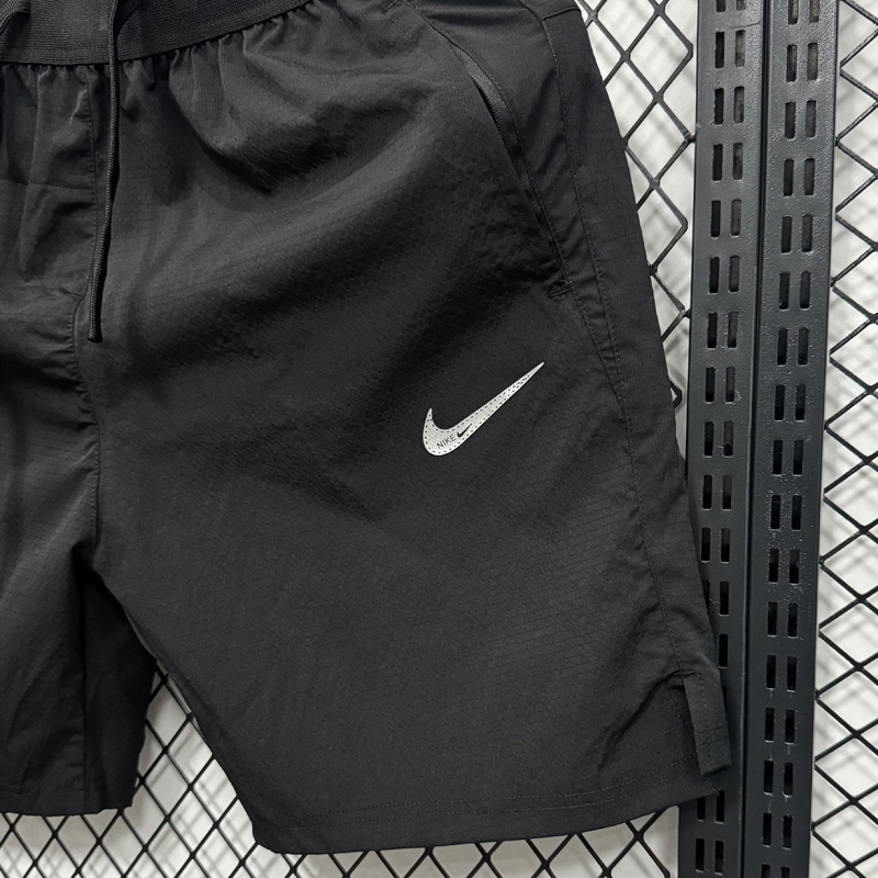 D3302 NK Black Casual Short Pants