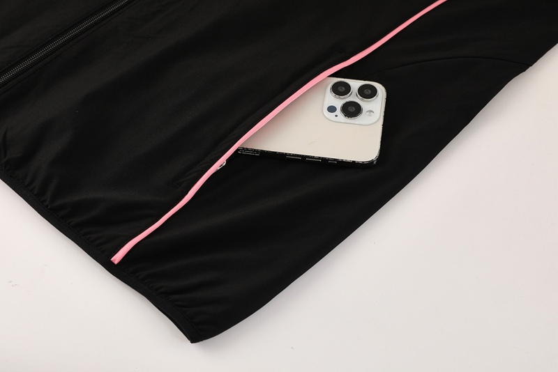 25-26 JUV Black Windbreaker